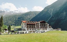 Weisseespitze Hotel